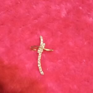 10kt GOLD ENCRESTED DIAMOND CROSS PENDANT